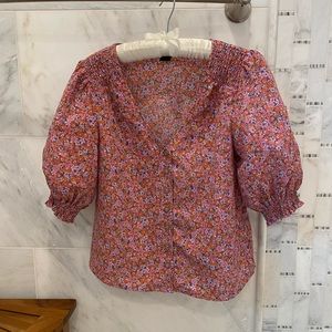 NWOT! Puff sleeve button front blouse by Sanctuary, size S